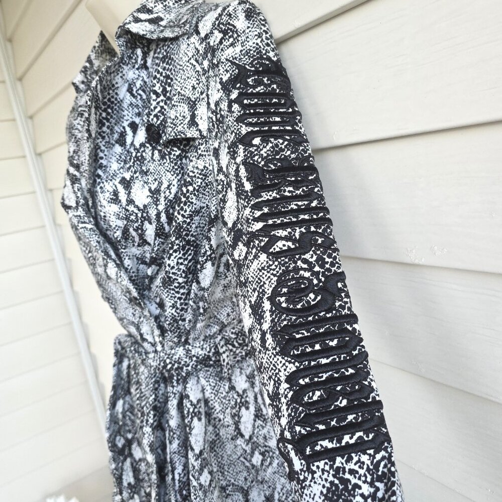 ED HARDY Black White Snake Print Belt Appliqued Rhinestones Trench Coat - Picture 6 of 13